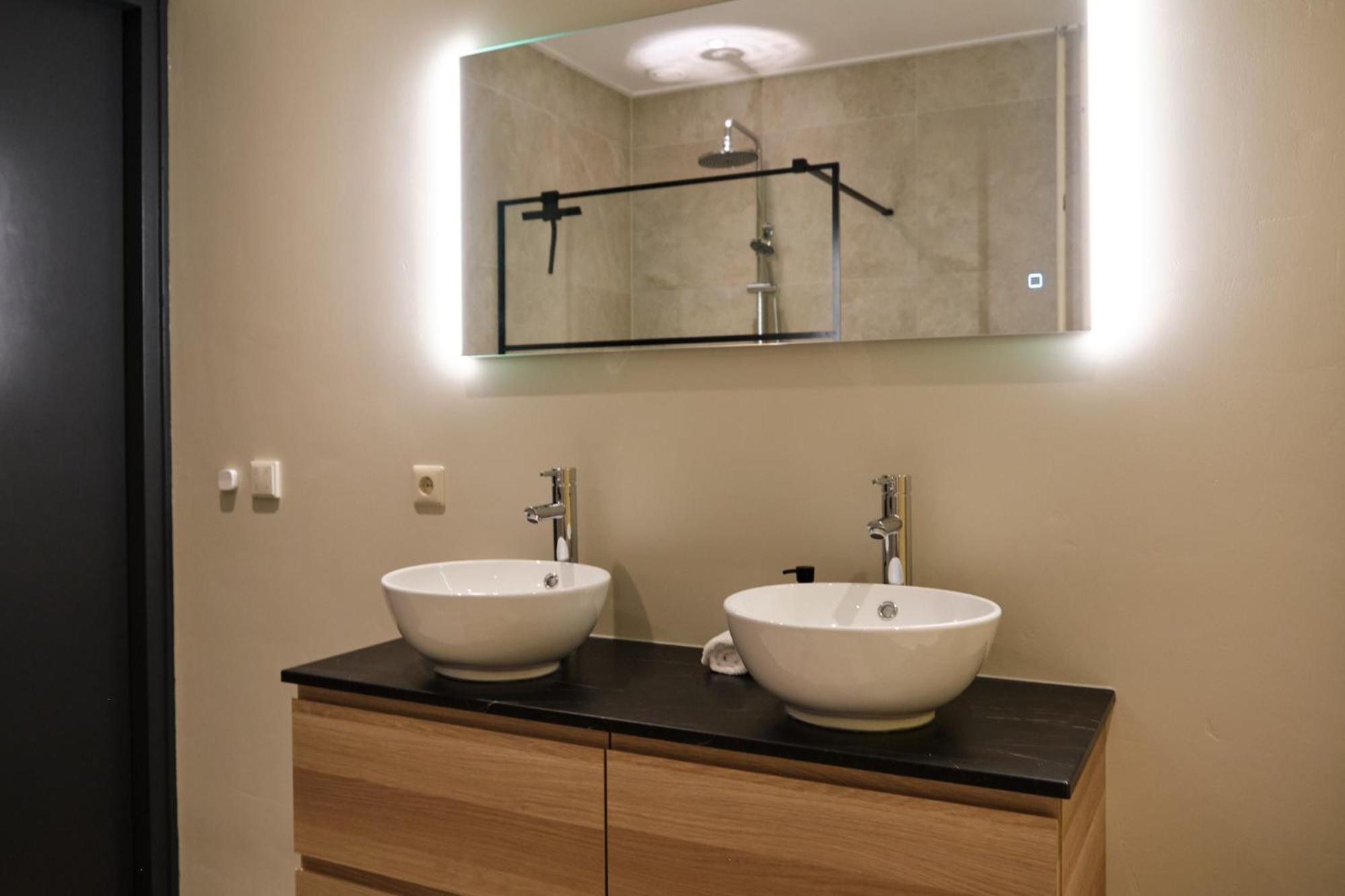 Loosan Lodges Reutum Bagian luar foto